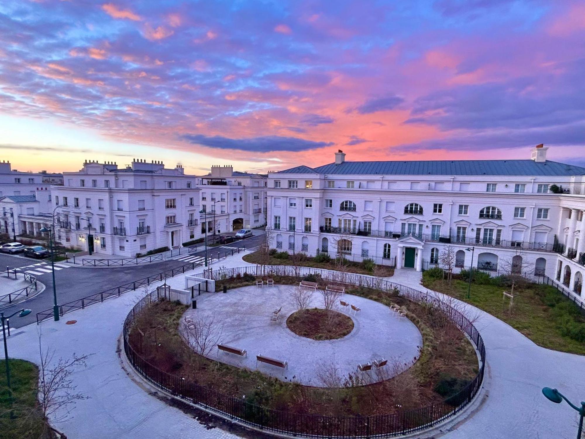 Le Regence, Terrasse, Serris Disney Bagian luar foto